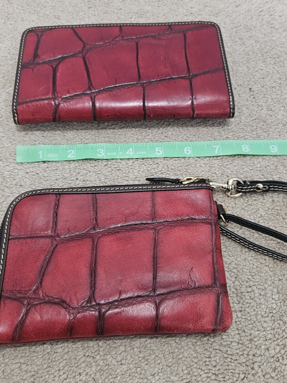 Dooney & Bourke Red Croc-Embossed Leather Wristlet and Clutch Set - Picture 2 of 8